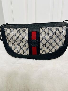 Vintage Gucci GG Canvas Crossbody / Shoulder Bag